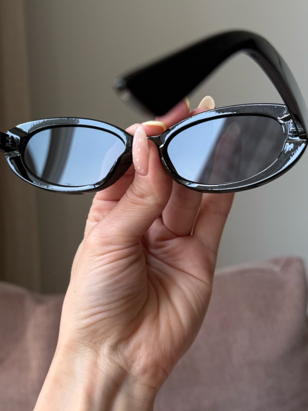 H&M Black Sunglasses Minimal Chic Everyday Classic - Picture 4 of 9